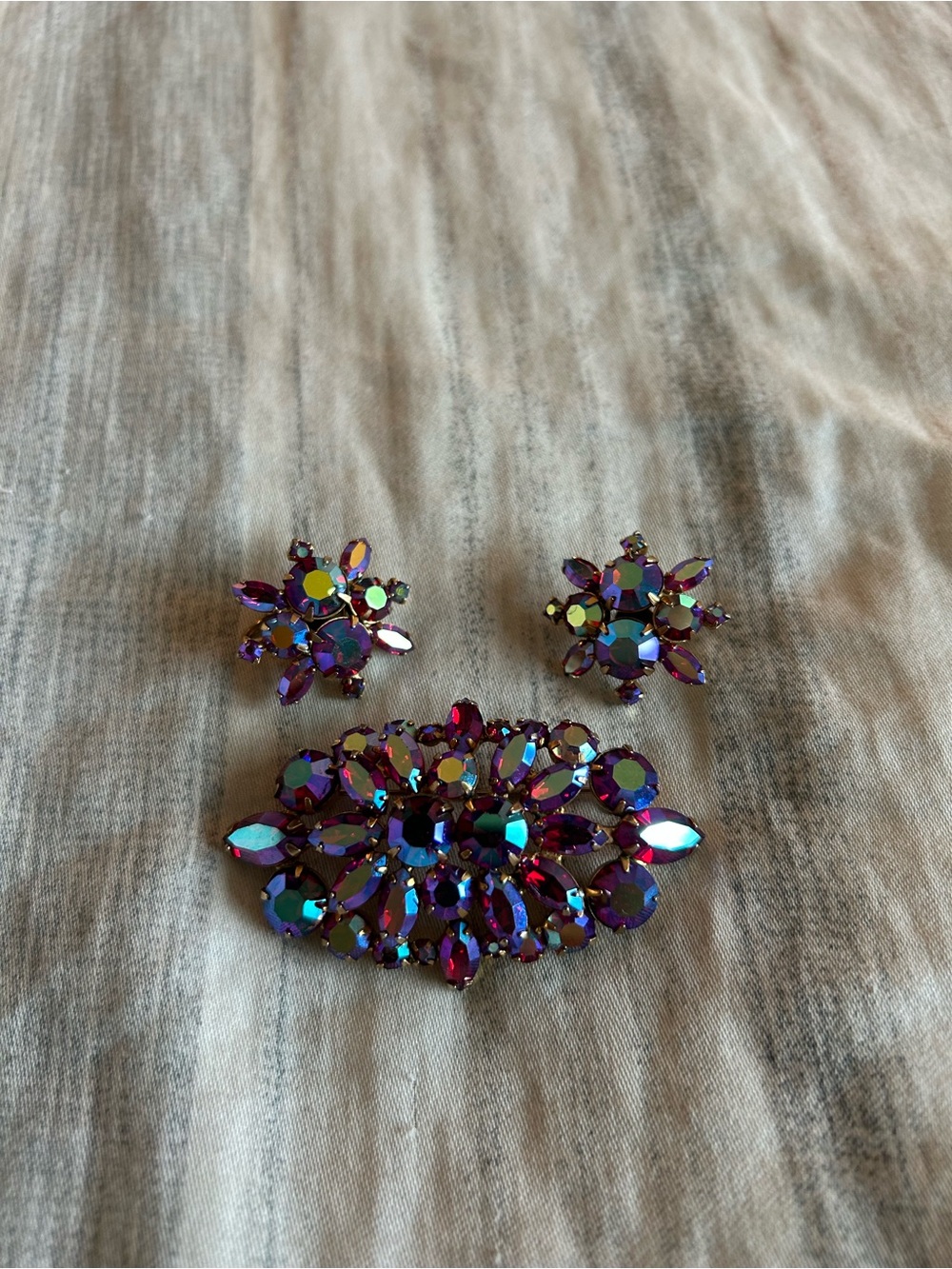 Vintage Juliana Sherman Style Aurora Borealis Purple Brooch Earring Set Jewelry